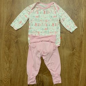 Magnetic Me Outfit - 0-3 Months